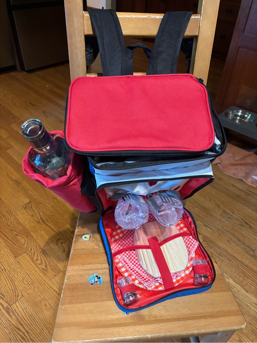 PICNIC READY!! NEW Adorable Blue and Red Insulated Picnic Backpack Set - a - Picture 7 of 8